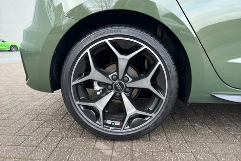  Audi A1 1.0 TFSI 30 Black Edition Sportback S Tronic Euro 6 (s/s) 5dr Thumbnail #12