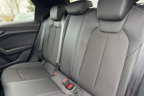  Audi A1 1.0 TFSI 30 Black Edition Sportback S Tronic Euro 6 (s/s) 5dr Thumbnail #19