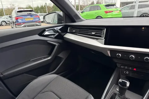  Audi A1 1.0 TFSI 30 Black Edition Sportback S Tronic Euro 6 (s/s) 5dr Thumbnail #20