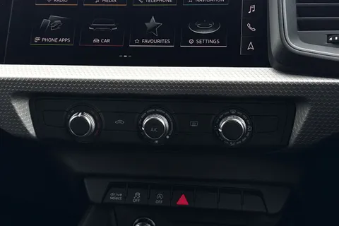  Audi A1 1.0 TFSI 30 Black Edition Sportback S Tronic Euro 6 (s/s) 5dr Thumbnail #22