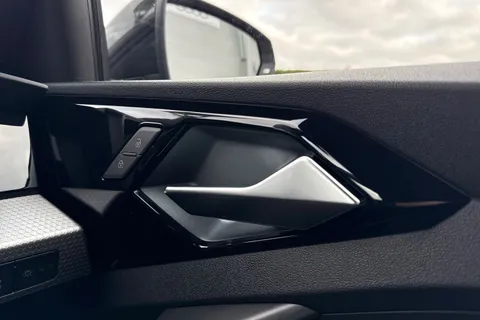  Audi A1 1.0 TFSI 30 Black Edition Sportback S Tronic Euro 6 (s/s) 5dr Thumbnail #39