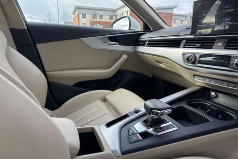 42 of 64 for Audi A4 Avant 2.0 TFSI 35 Sport S Tronic Euro 6 (s/s) 5dr