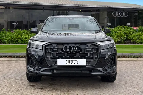  Audi Q7 3.0 TDI V6 Black Edition Tiptronic quattro Euro 6 (s/s) 5dr Thumbnail #5