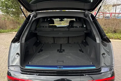  Audi Q7 3.0 TDI V6 Black Edition Tiptronic quattro Euro 6 (s/s) 5dr Thumbnail #6