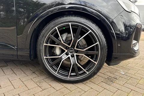  Audi Q7 3.0 TDI V6 Black Edition Tiptronic quattro Euro 6 (s/s) 5dr Thumbnail #10