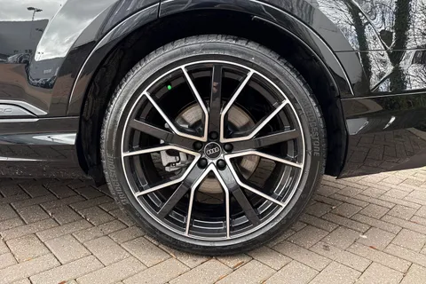 Audi Q7 3.0 TDI V6 Black Edition Tiptronic quattro Euro 6 (s/s) 5dr Thumbnail #11