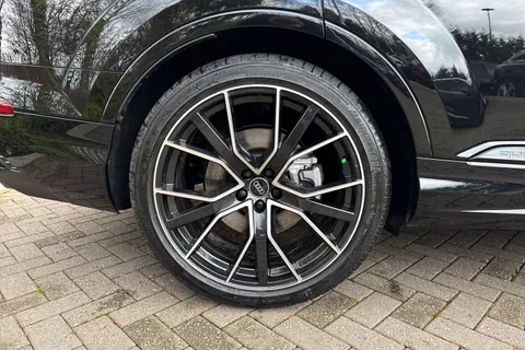  Audi Q7 3.0 TDI V6 Black Edition Tiptronic quattro Euro 6 (s/s) 5dr Thumbnail #12