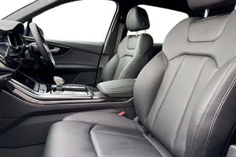  Audi Q7 3.0 TDI V6 Black Edition Tiptronic quattro Euro 6 (s/s) 5dr Thumbnail #15