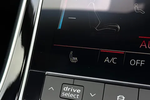  Audi Q7 3.0 TDI V6 Black Edition Tiptronic quattro Euro 6 (s/s) 5dr Thumbnail #48