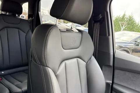  Audi Q7 3.0 TDI V6 Black Edition Tiptronic quattro Euro 6 (s/s) 5dr Thumbnail #53