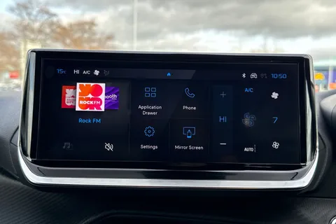 SC24JUE PEUGEOT e-2008 100kW Allure 50kWh 5dr Auto Thumbnail #16