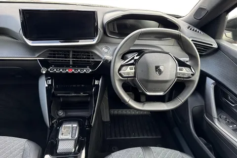 SC24JUE PEUGEOT e-2008 100kW Allure 50kWh 5dr Auto Thumbnail #17