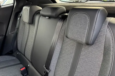 SC24JUE PEUGEOT e-2008 100kW Allure 50kWh 5dr Auto Thumbnail #18