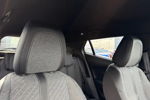 SC24JUE PEUGEOT e-2008 100kW Allure 50kWh 5dr Auto Thumbnail #23