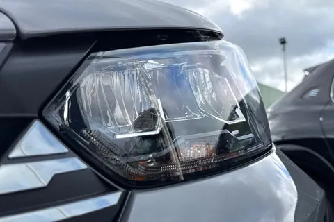 SC24JUE PEUGEOT e-2008 100kW Allure 50kWh 5dr Auto Thumbnail #25