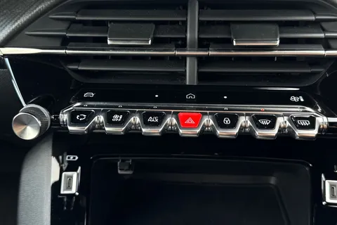 SC24JUE PEUGEOT e-2008 100kW Allure 50kWh 5dr Auto Thumbnail #36