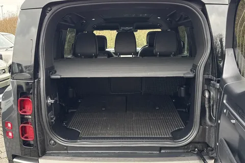 KW74FXV Land Rover Defender 110 3.0 D350 X-Dynamic HSE 5dr Thumbnail #11