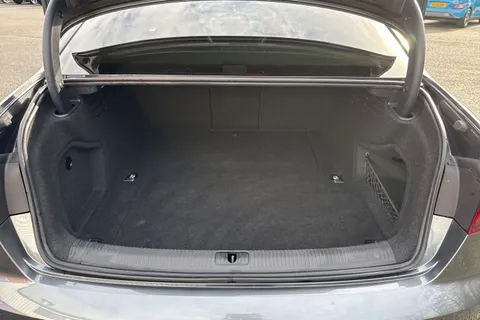 KV20WDM Audi S4 3.0 TDI V6 Black Edition Tiptronic quattro Euro 6 (s/s) 4dr Thumbnail #8