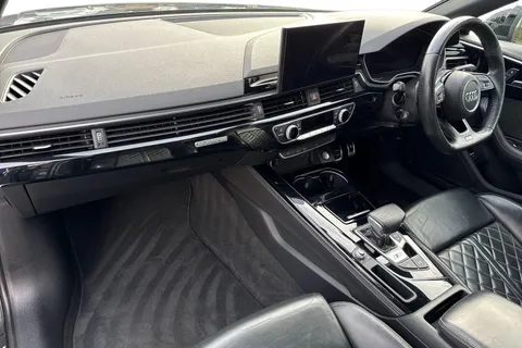 KV20WDM Audi S4 3.0 TDI V6 Black Edition Tiptronic quattro Euro 6 (s/s) 4dr Thumbnail #16