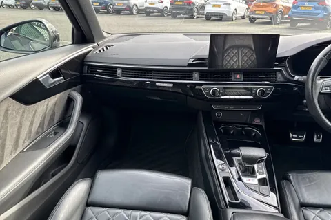 KV20WDM Audi S4 3.0 TDI V6 Black Edition Tiptronic quattro Euro 6 (s/s) 4dr Thumbnail #21