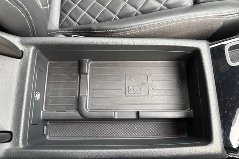 KV20WDM Audi S4 3.0 TDI V6 Black Edition Tiptronic quattro Euro 6 (s/s) 4dr Thumbnail #44