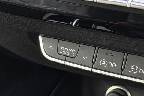 KV20WDM Audi S4 3.0 TDI V6 Black Edition Tiptronic quattro Euro 6 (s/s) 4dr Thumbnail #45