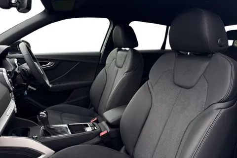  Audi SQ2 2.0 TFSI Black Edition S Tronic quattro Euro 6 (s/s) 5dr Thumbnail #16