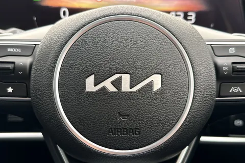 MW22CFU Kia Sportage 1.6 T-GDi 13.8kWh GT-Line S Auto AWD Euro 6 (s/s) 5dr Thumbnail #45