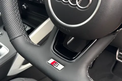  Audi SQ2 2.0 TFSI Black Edition S Tronic quattro Euro 6 (s/s) 5dr Thumbnail #47