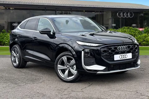  Audi Q3 1.5 TFSI S line Sportback S Tronic Euro 6 (s/s) 5dr Thumbnail #2