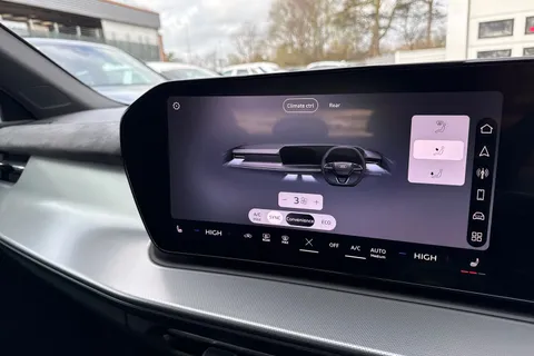  Audi Q3 1.5 TFSI S line Sportback S Tronic Euro 6 (s/s) 5dr Thumbnail #46