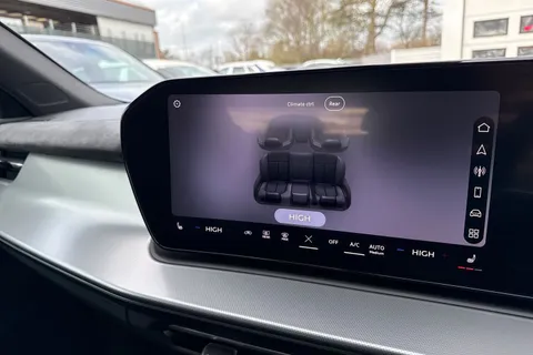  Audi Q3 1.5 TFSI S line Sportback S Tronic Euro 6 (s/s) 5dr Thumbnail #47