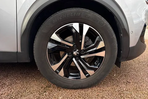 10 of 50 for PEUGEOT 2008 1.5 BlueHDi GT Euro 6 (s/s) 5dr