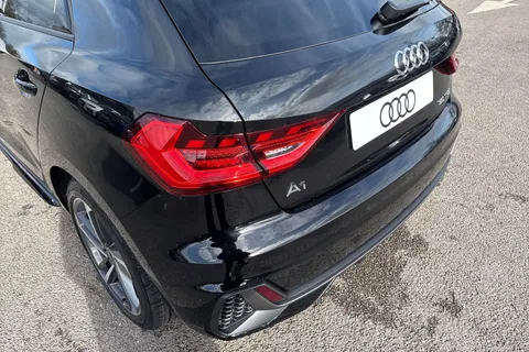 Audi A1 1.0 TFSI 30 S line Sportback Euro 6 (s/s) 5dr Thumbnail #8