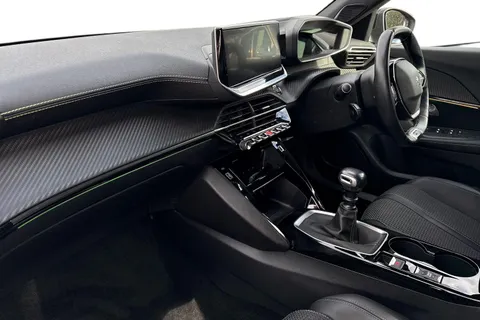 15 of 50 for PEUGEOT 2008 1.5 BlueHDi GT Euro 6 (s/s) 5dr