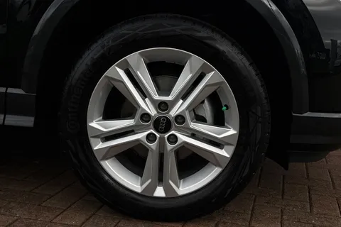 12 of 62 for Audi Q2 1.0 TFSI 30 Sport Euro 6 (s/s) 5dr