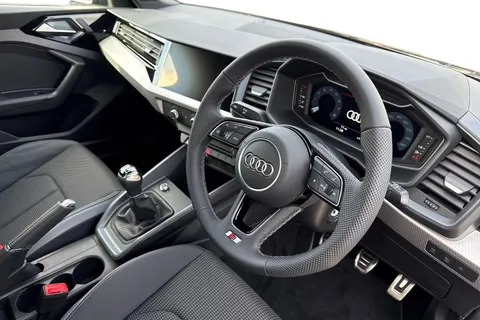 Audi A1 1.0 TFSI 30 S line Sportback Euro 6 (s/s) 5dr Thumbnail #14