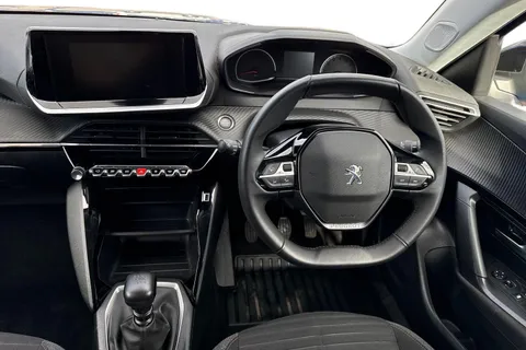 YF72FSZ PEUGEOT 2008 1.2 PureTech Active Premium + Euro 6 (s/s) 5dr Thumbnail #17