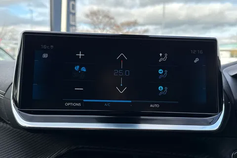 22 of 50 for PEUGEOT 2008 1.5 BlueHDi GT Euro 6 (s/s) 5dr