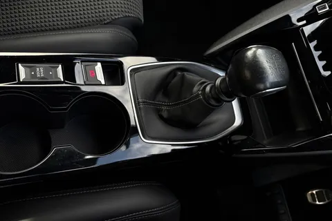 23 of 50 for PEUGEOT 2008 1.5 BlueHDi GT Euro 6 (s/s) 5dr