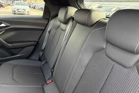 Audi A1 1.0 TFSI 30 S line Sportback Euro 6 (s/s) 5dr Thumbnail #19