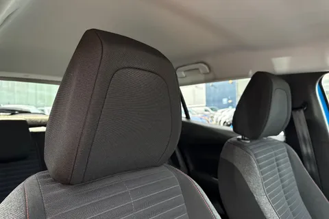 YF72FSZ PEUGEOT 2008 1.2 PureTech Active Premium + Euro 6 (s/s) 5dr Thumbnail #23