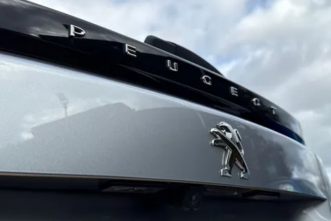 28 of 50 for PEUGEOT 2008 1.5 BlueHDi GT Euro 6 (s/s) 5dr