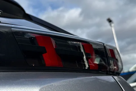 29 of 50 for PEUGEOT 2008 1.5 BlueHDi GT Euro 6 (s/s) 5dr