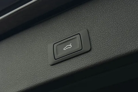 26 of 62 for Audi Q2 1.0 TFSI 30 Sport Euro 6 (s/s) 5dr