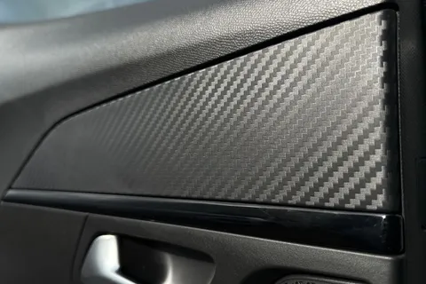 32 of 50 for PEUGEOT 2008 1.5 BlueHDi GT Euro 6 (s/s) 5dr