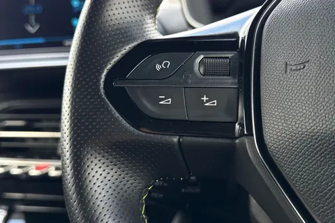 35 of 50 for PEUGEOT 2008 1.5 BlueHDi GT Euro 6 (s/s) 5dr