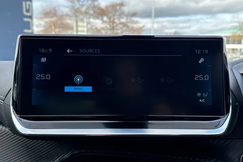 40 of 50 for PEUGEOT 2008 1.5 BlueHDi GT Euro 6 (s/s) 5dr