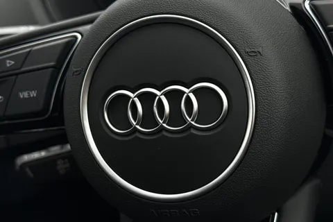 44 of 62 for Audi Q2 1.0 TFSI 30 Sport Euro 6 (s/s) 5dr