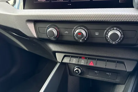 Audi A1 1.0 TFSI 30 S line Sportback Euro 6 (s/s) 5dr Thumbnail #44